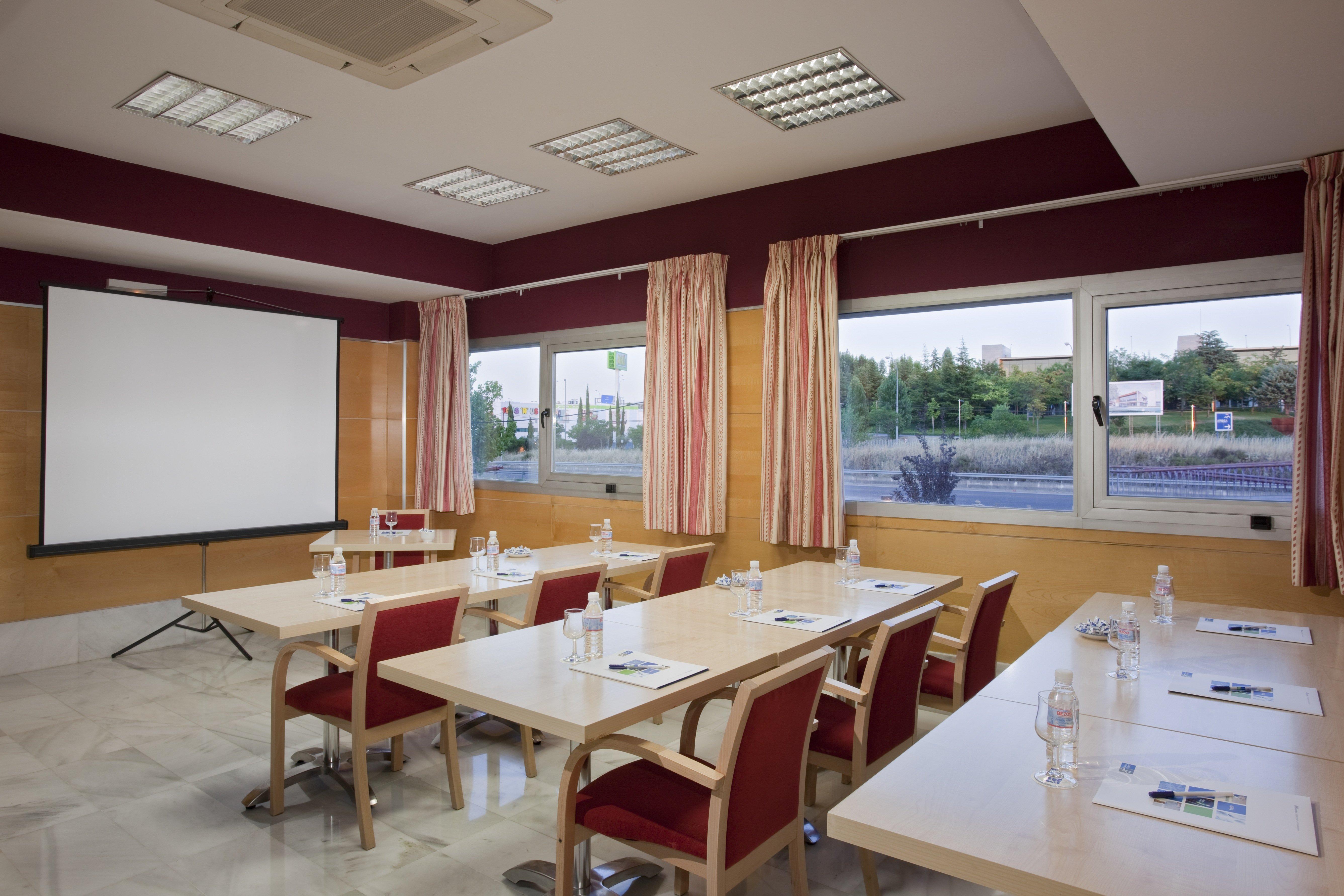 Holiday Inn Express Alcobendas By Ihg Екстериор снимка