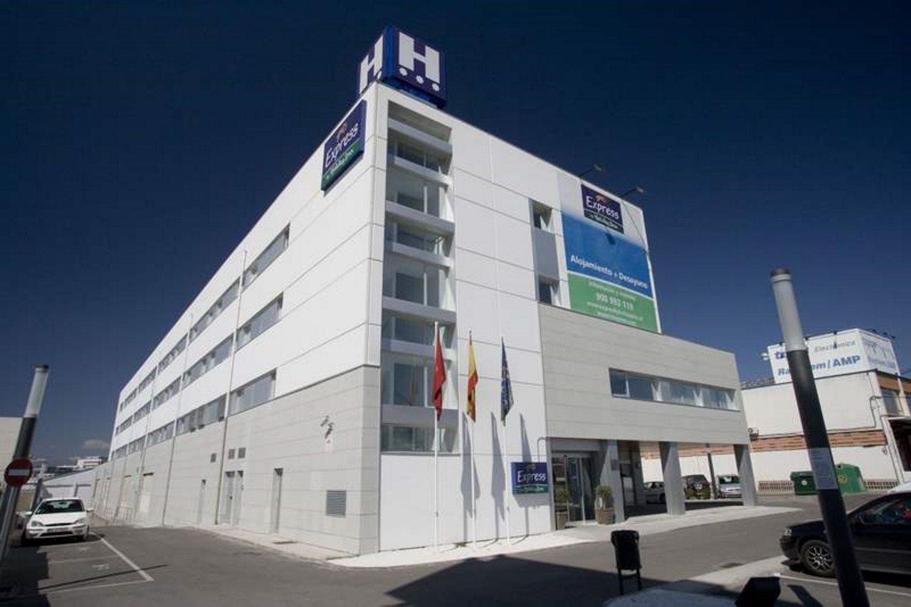 Holiday Inn Express Alcobendas By Ihg Екстериор снимка