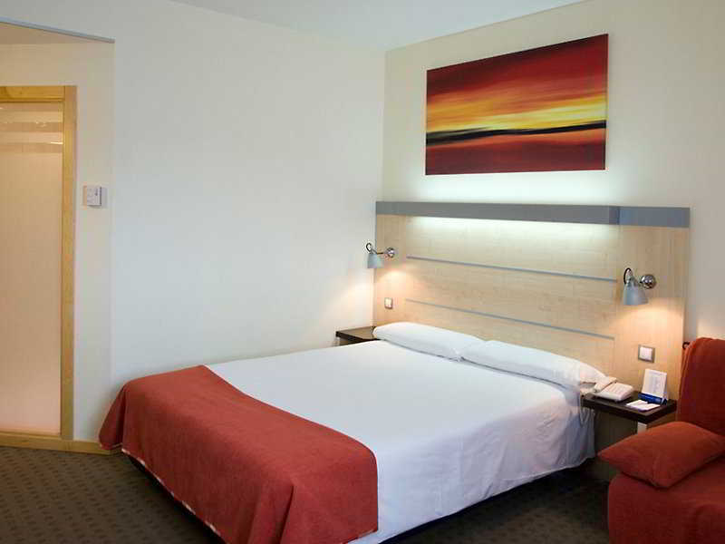 Holiday Inn Express Alcobendas By Ihg Стая снимка